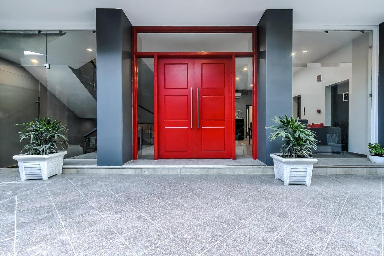 Hotel Oyo Townhouse 044 Sector 14 Gurugram Gurgaon Esterno foto