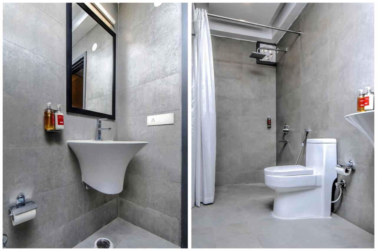 Hotel Oyo Townhouse 044 Sector 14 Gurugram Gurgaon Esterno foto